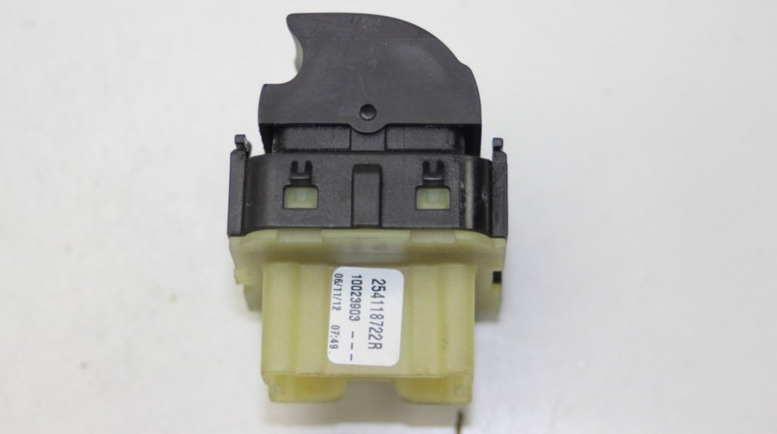 Buton geamuri electrice nou Renault Clio IV