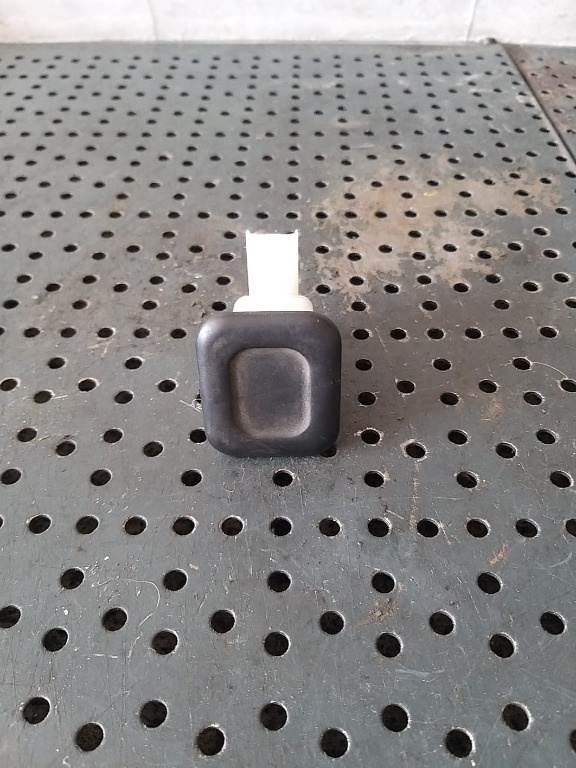 Buton haion peugeot 3008