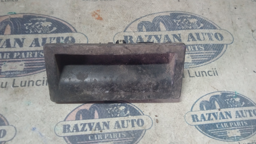 Buton haion Volkswagen Golf 6 Plus