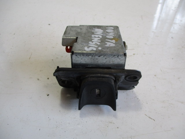 BUTON / IALA DESCHIDERE HAION TOYOTA AVENSIS FAB. 1997 - 2003