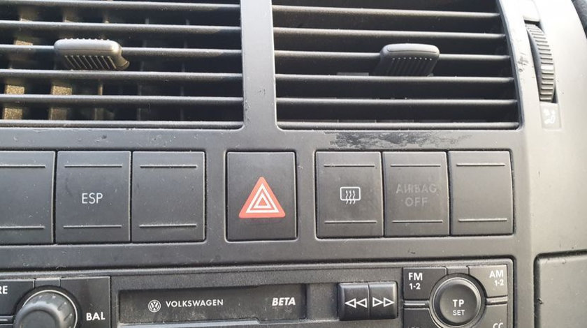 Buton Incalzire Degivrare Luneta Geam Sticla Haion Haion Portbagaj VW Polo 9N 2002 - 2008