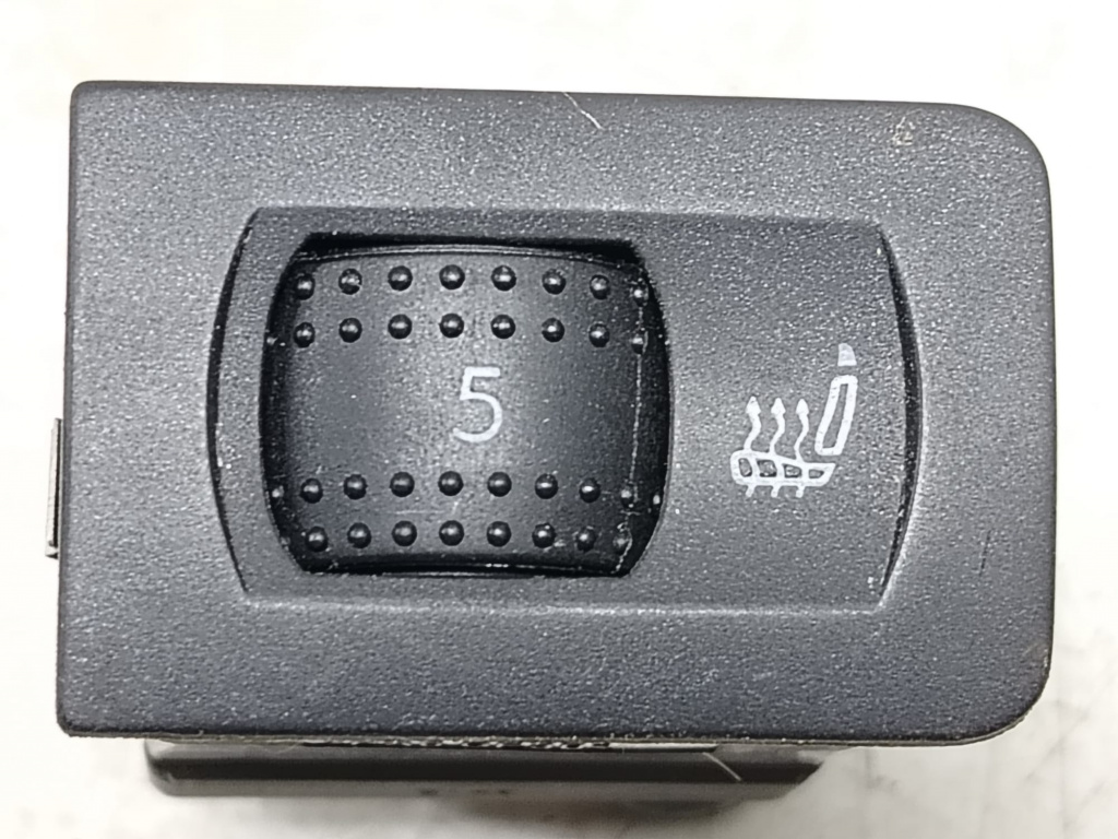 Buton incalzire scaun 1j0963564b Volkswagen VW Golf 4 [1997 - 2006]