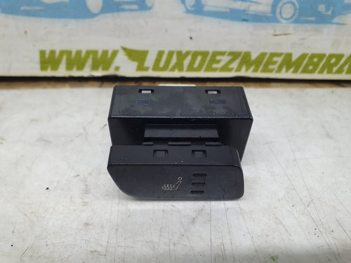 Buton incalzire scaun 85600-35020 SsangYong Tivoli [facelift] [2019 - 2023] 1.5 TGDI G15DTF