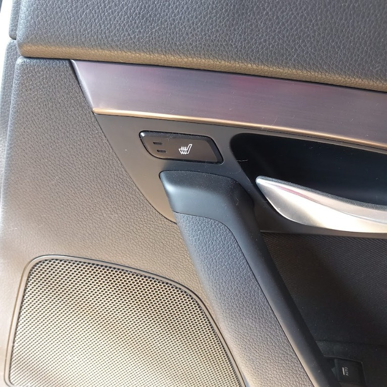 Buton incalzire scaun usa dreapta spate Hyundai i40 Combi 1.7 CRDI 2013