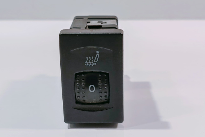 Buton incalzire scaune 3B0963563C Volkswagen VW Passat B5 [1996 - 2000]