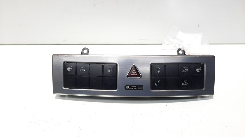 Buton incalzire scaune cu buton avarii si comenzi, cod A2038216381, Mercedes Clasa C (W203) (idi:604944)