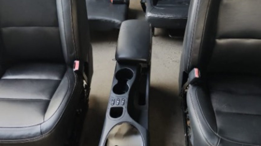 Buton incalzire scaune Nissan Qashqai +2 1.6 dCi R9M 2012