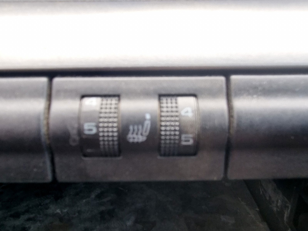 Buton incalzire scaune Skoda Octavia 1 Combi (1U5) [Fabr 1998-2010] 1.6 BENZ BFQ 75KW / 102CP