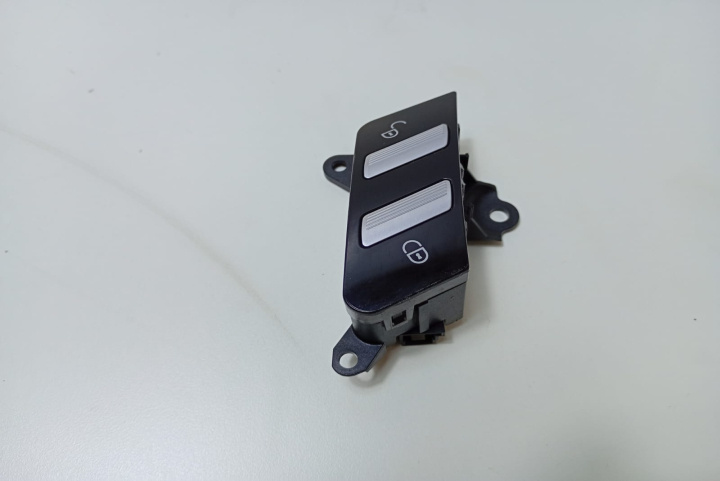 Buton inchidere centralizata A2218201210 Mercedes-Benz S-Class W221 [2005 - 2009]