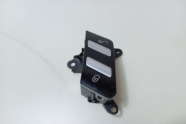 Buton inchidere centralizata A2218210151 Mercedes-Benz S-Class W221 [2005 - 2009]