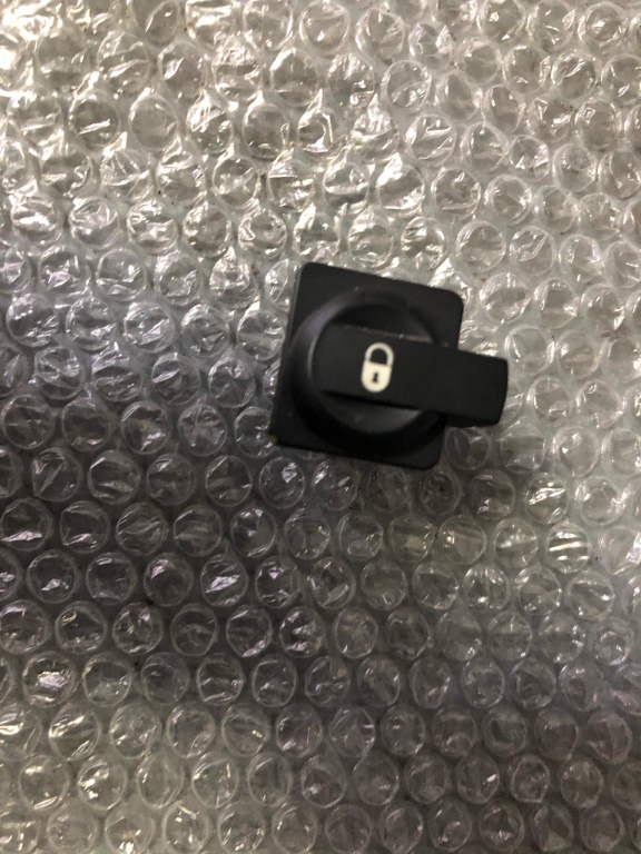 Buton inchidere centralizata citroen c4 96476626xt