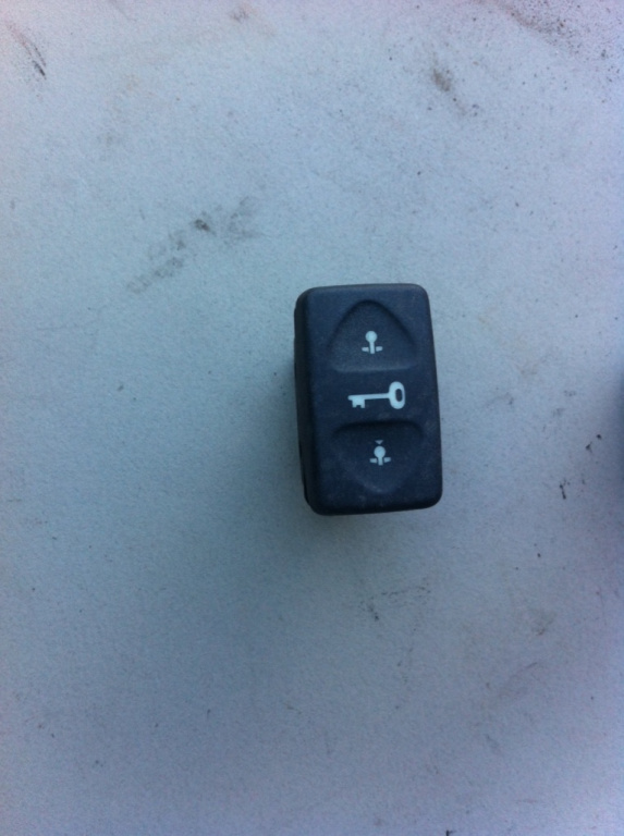 Buton incuietoare Land Rover Freelander [1998 - 2006] Crossover 5-usi 1.8 MT (117 hp) (LN)