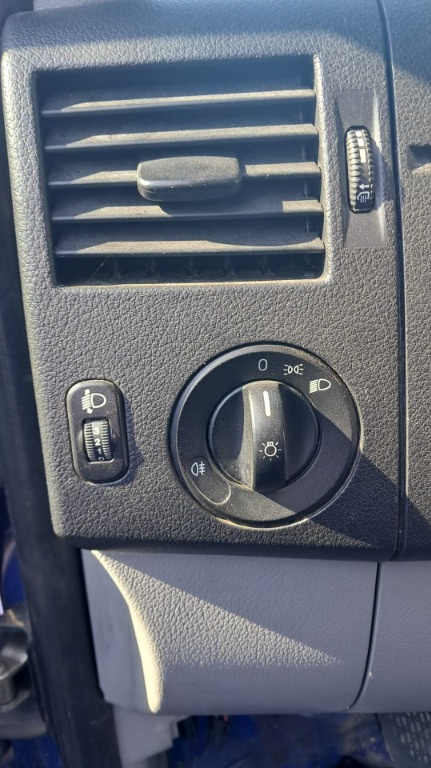 Buton intensitate lumini Mercedes Sprinter W906 2.2 CDI Euro 5 an 2011