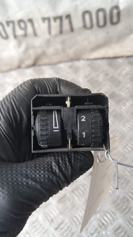 Buton intensitate lumini Vw Touran an 2007 cod 1T0941333B