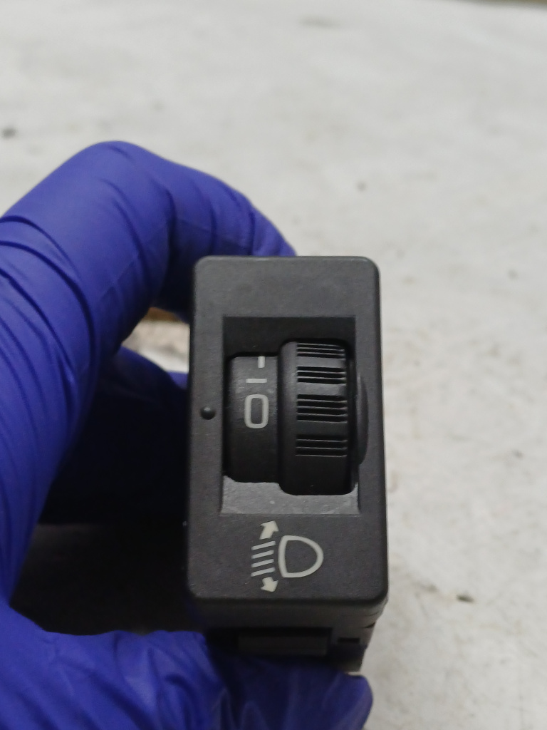 Buton intensitate luminii Citroen DS5 2.0 Motorina 2013, 96665453XT
