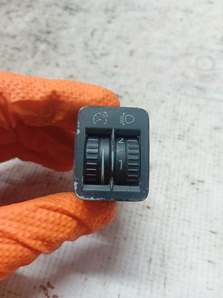 Buton intensitate luminii Volkswagen Passat B6 2008, 3C0941333