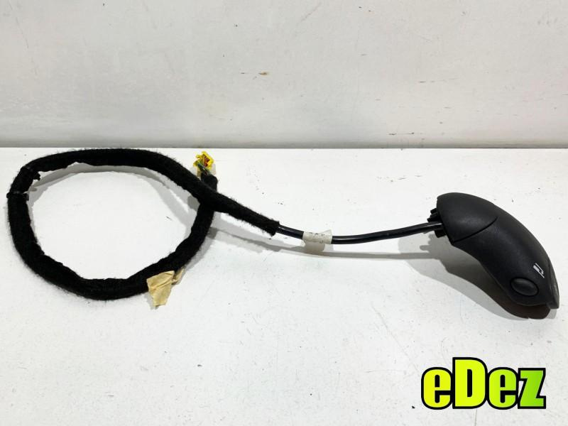 Buton / maneta comenzi volan radio Dacia Duster (2010-2013) 8200969681