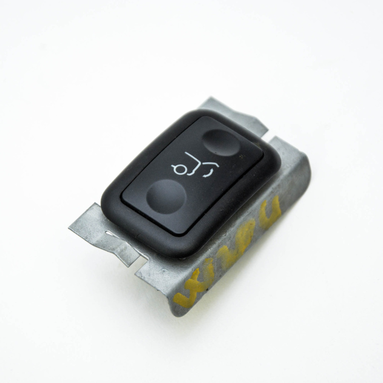 Buton Mercedes-Benz C-CLASS (W204) 2007 - 2014 A2048707151, 03152810