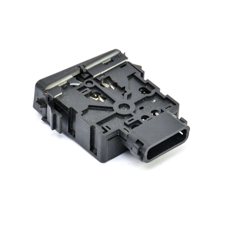 Buton Mercedes-Benz Ml / M-Class (W163) 1997-2005 Ml 320 (163.154) M 112.942 Benzina A1638200010
