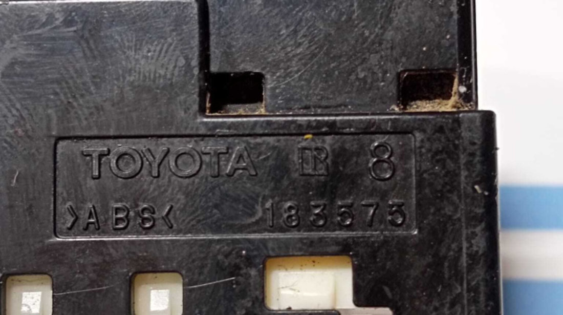 Buton Oglinzi Reglaj cu Pliere Rabatare Electrica Toyota Avensis T25 2003 - 2009 Cod 183575 [M4168]