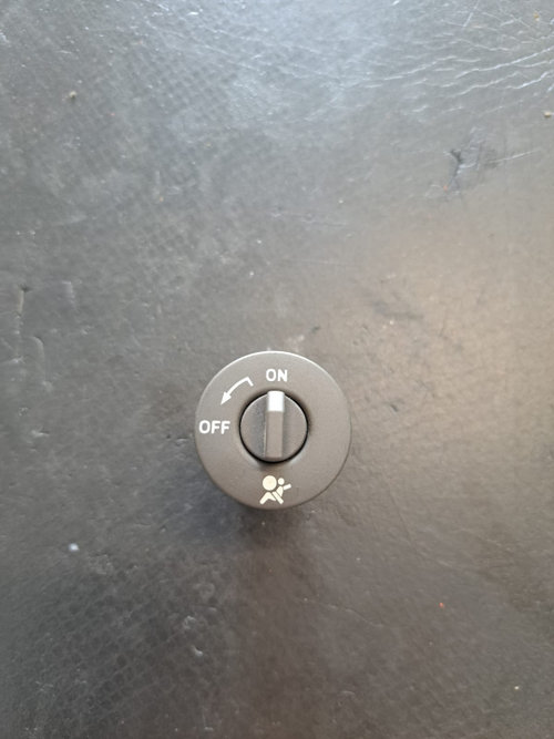 Buton ON/OFF Renault CLIO 3 2005 1.5 DCI - COD 8200169589C