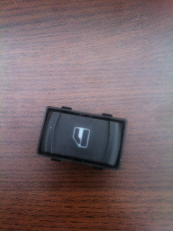 Buton pasager dreapta spate Volkswagen VW Passat B5.5 [facelift] [2000 - 2005] wagon 1.9 TDI 6MT (131 hp) (3B6)