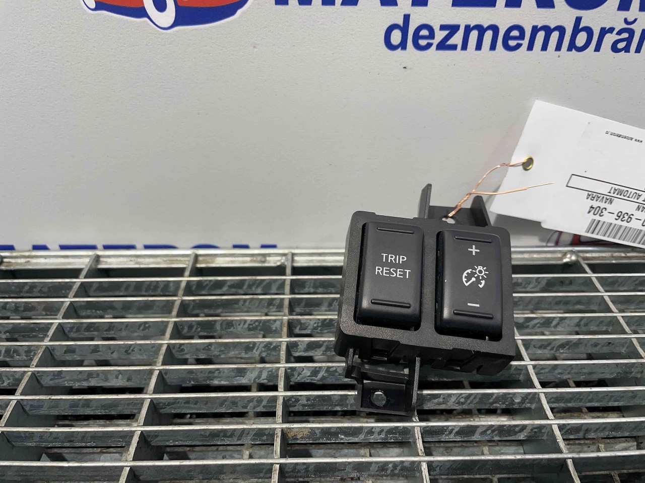 BUTON PILOT AUTOMAT NISSAN NAVARA - - (2015 2019)