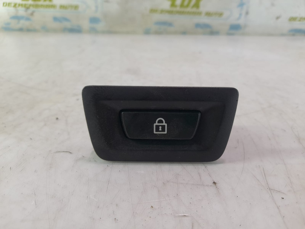 Buton portbagaj 927512002 BMW Seria 6 F06/F12/F13 [facelift] [2015 - 2017] 3.0 d N57D30B