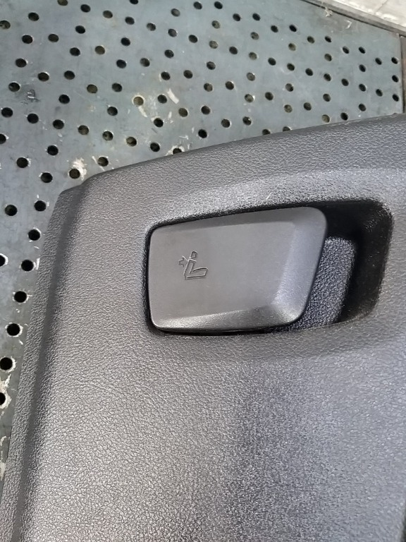 Buton rabatare scaun stanga bmw x3 g01 7424731