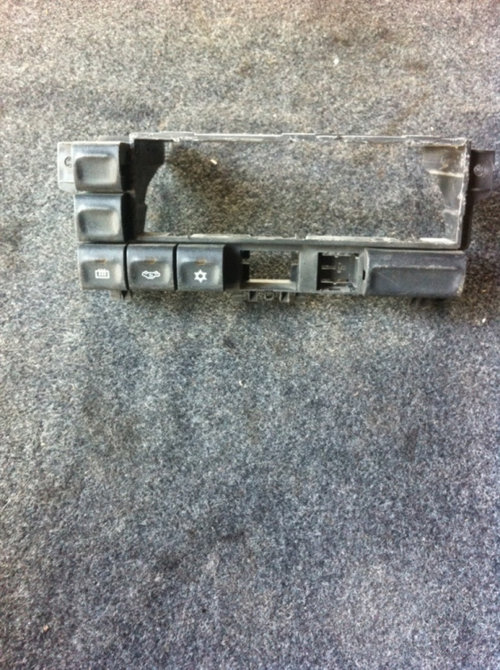 Buton recirculare Opel Vectra B [1995 - 1999] Sedan 4-usi 1.6 MT (101 hp) (36_) 1.6 16V