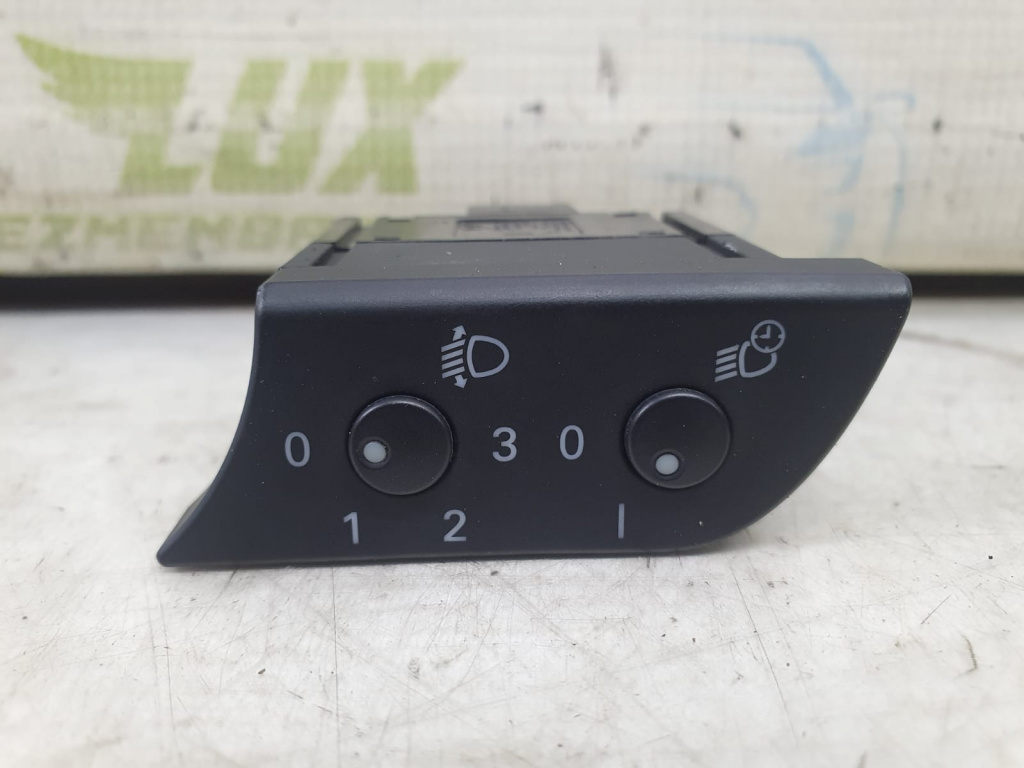 Buton reglaj faruri 3r1919094 Seat Exeo [2009 - 2012] 2.0 tdi CAGC
