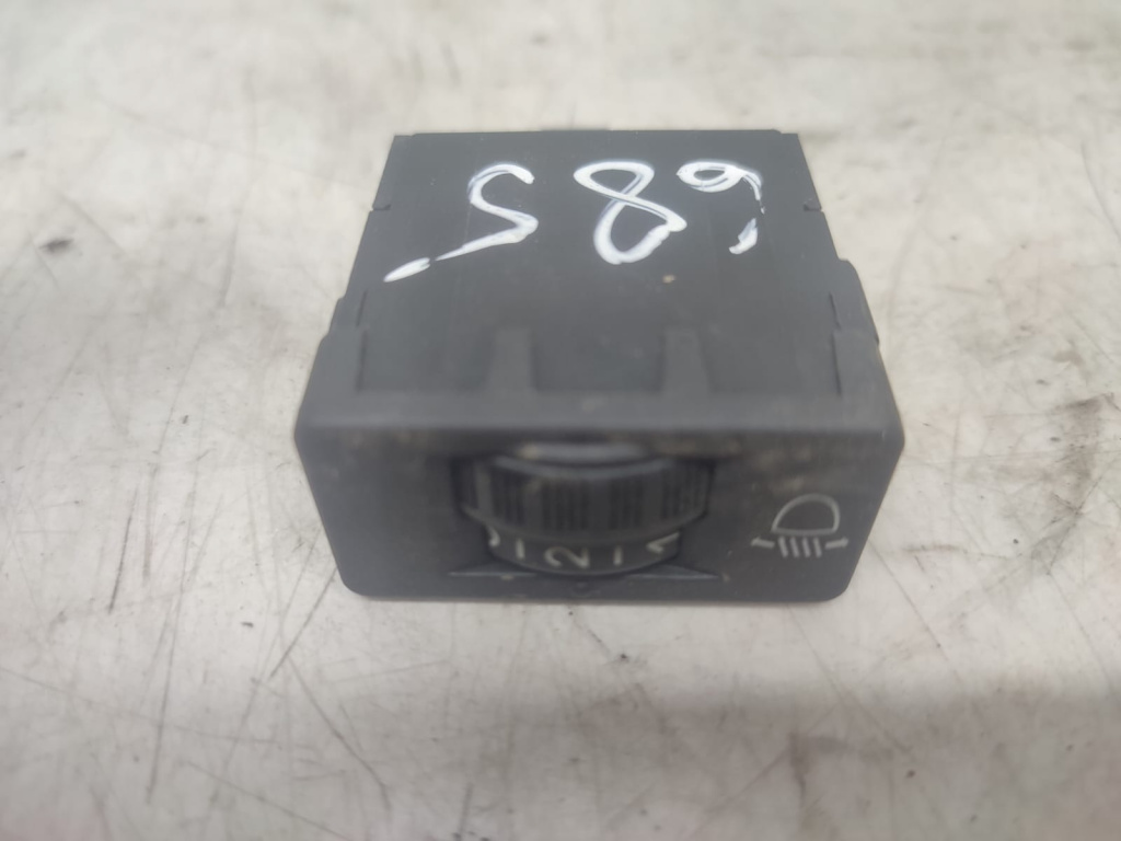 Buton reglaj faruri 96384422xt Peugeot 207 [2006 - 2009] 1.6 hdi 9H01