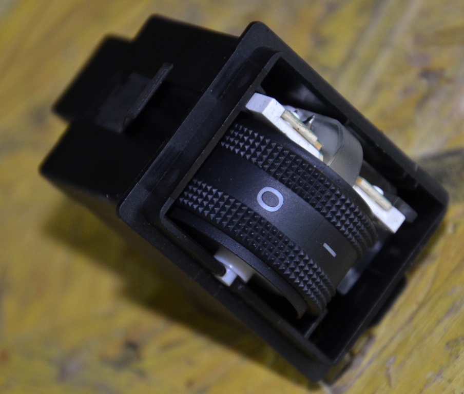 Buton reglaj faruri audi 2005- 2009. cod: 4F0941301A