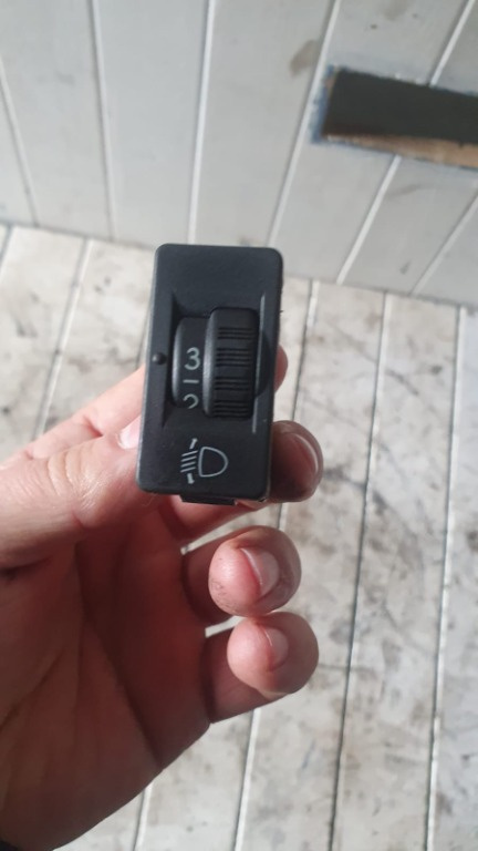Buton reglaj faruri Citroen C3 1.4 HDI cod 96384422 / 96366692 / 96476640