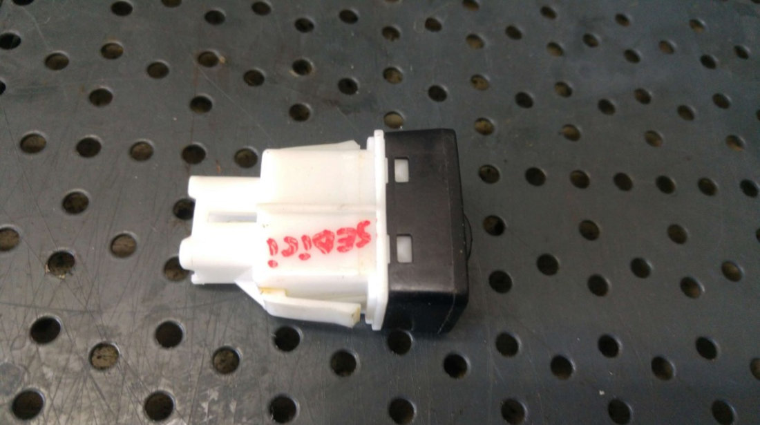 Buton reglaj faruri fiat sedici 189