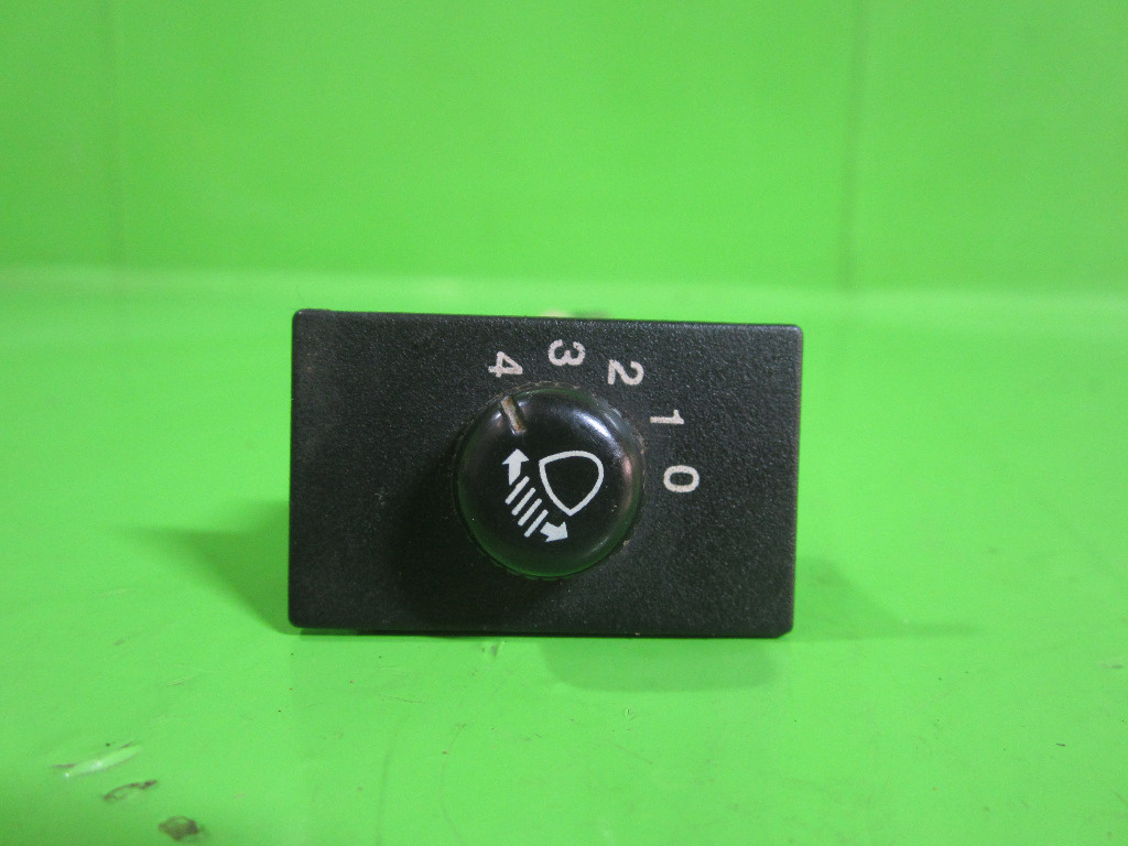 BUTON REGLAJ FARURI / LUMINI SUZUKI VITARA 4x4 FAB. 1988 – 2002 ⭐⭐⭐⭐⭐