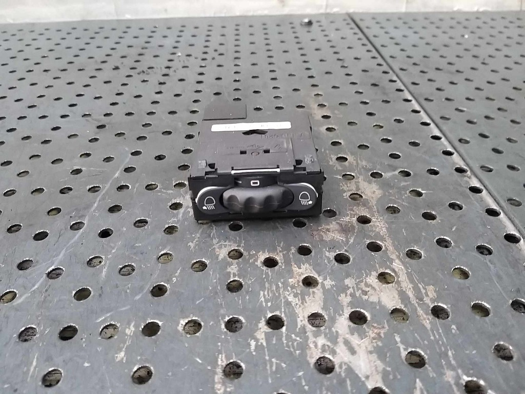 Buton reglaj faruri renault modus 8200379685