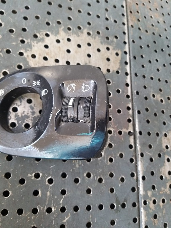 Buton reglaj faruri seat toledo 3 5p 5p0919094a