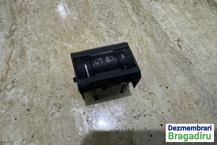 Buton reglaj faruri si intensitate lumini bord Cod: 1Z0941333 1Z0941333 Skoda Octavia 2 [facelift] [2008 - 2013] Liftback 5-usi 1.6 MPI MT (102 hp) Cod motor: BSE, Cod cutie: LVN, Cod culoare: LF9R-1Z1Z