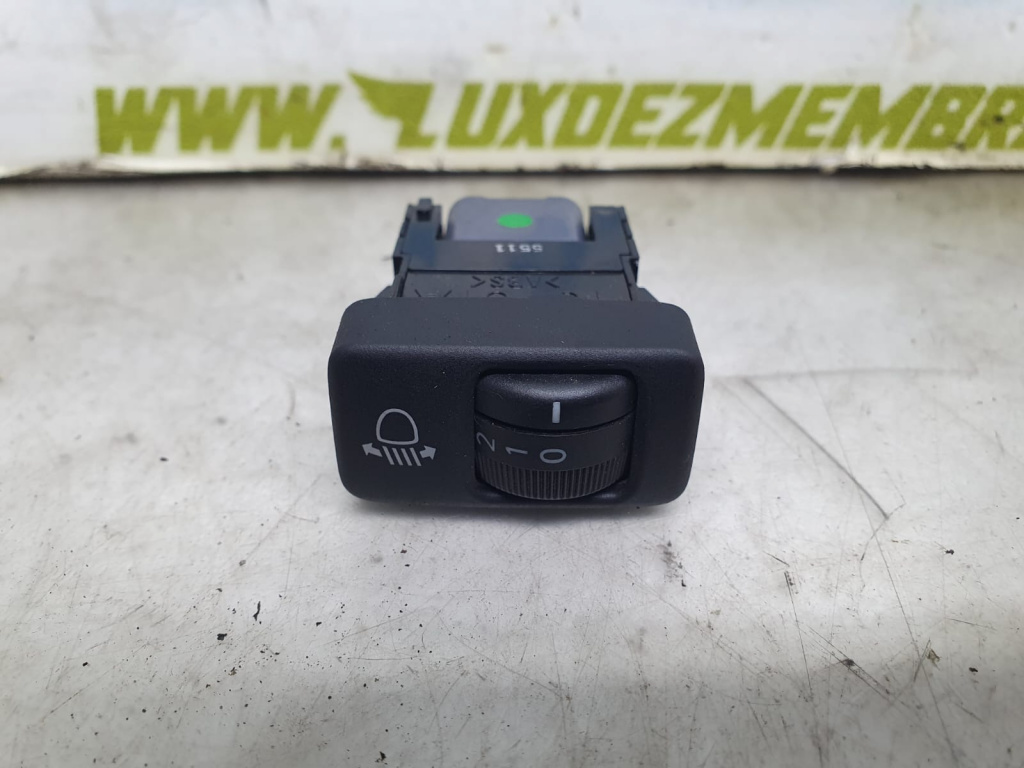 Buton reglaj faruri Toyota Prius 2 [2003 - 2011] 1.5 hybrid 1NZ-FXE