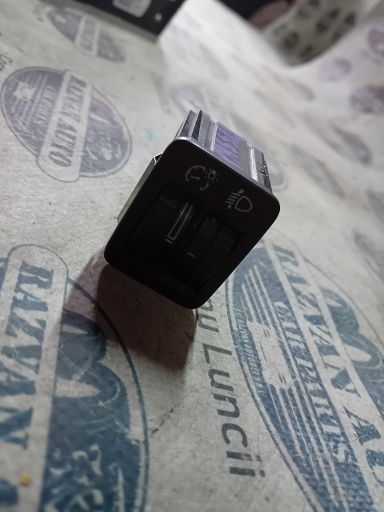 Buton reglaj faruri Volkswagen Passat B7 2012, 3AA941333