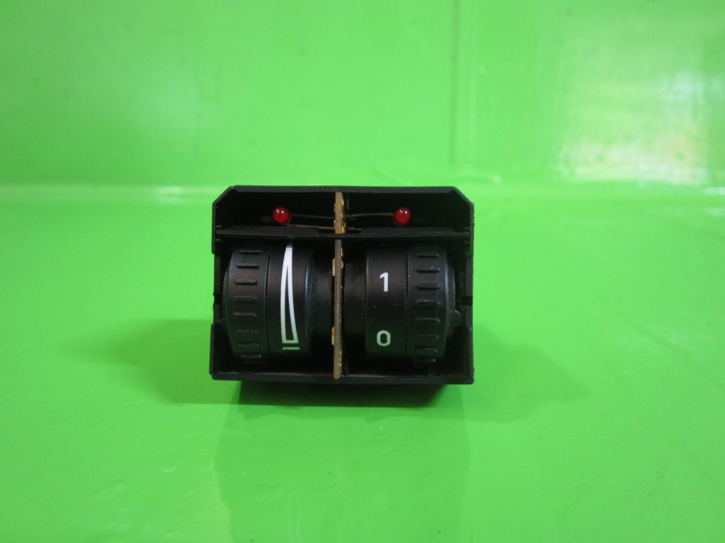 BUTON REGLAJ FARURI VW TOURAN FAB. 2003 - 2015 ⭐⭐⭐⭐⭐
