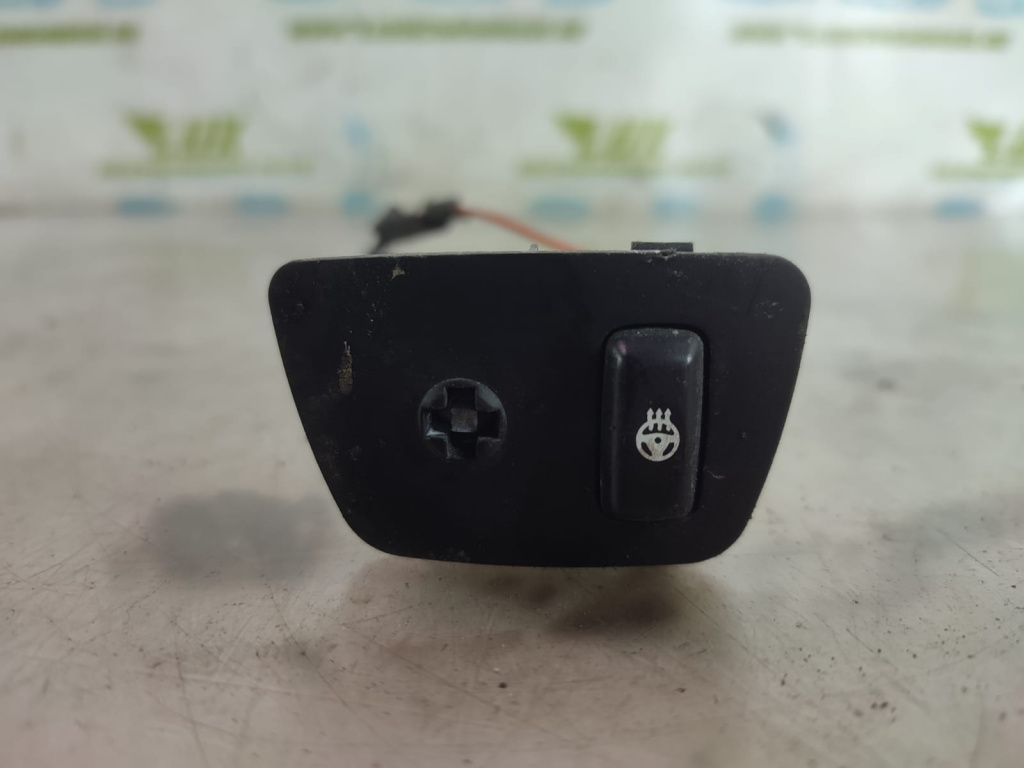 Buton reglaj incalzire volan BMW Seria 7 F01/F02 [facelift] [2012 - 2015] 4.4 benzina N63B44B