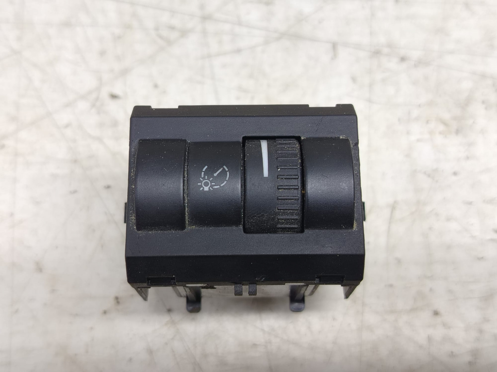 Buton reglaj intensitate lumina bord 1z0941333a Skoda Octavia 2 [2004 - 2008] 1.6 benzina BSE