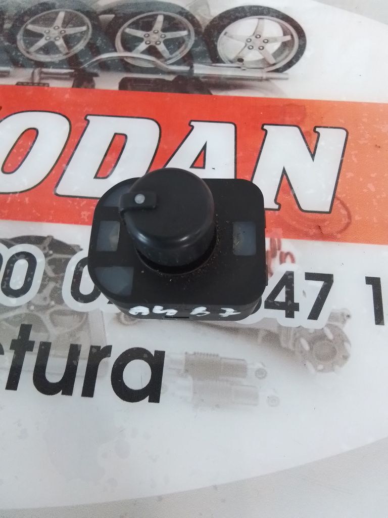 Buton reglaj oglinzi Audi A4 (2004-2008) [8EC, B7] 2.0 Motorina 2006, 8E0959565A