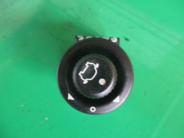 BUTON REGLAJ OGLINZI COD 93BG17B67BA FORD FOCUS 1 FAB. 1999 - 2004 ⭐⭐⭐⭐⭐