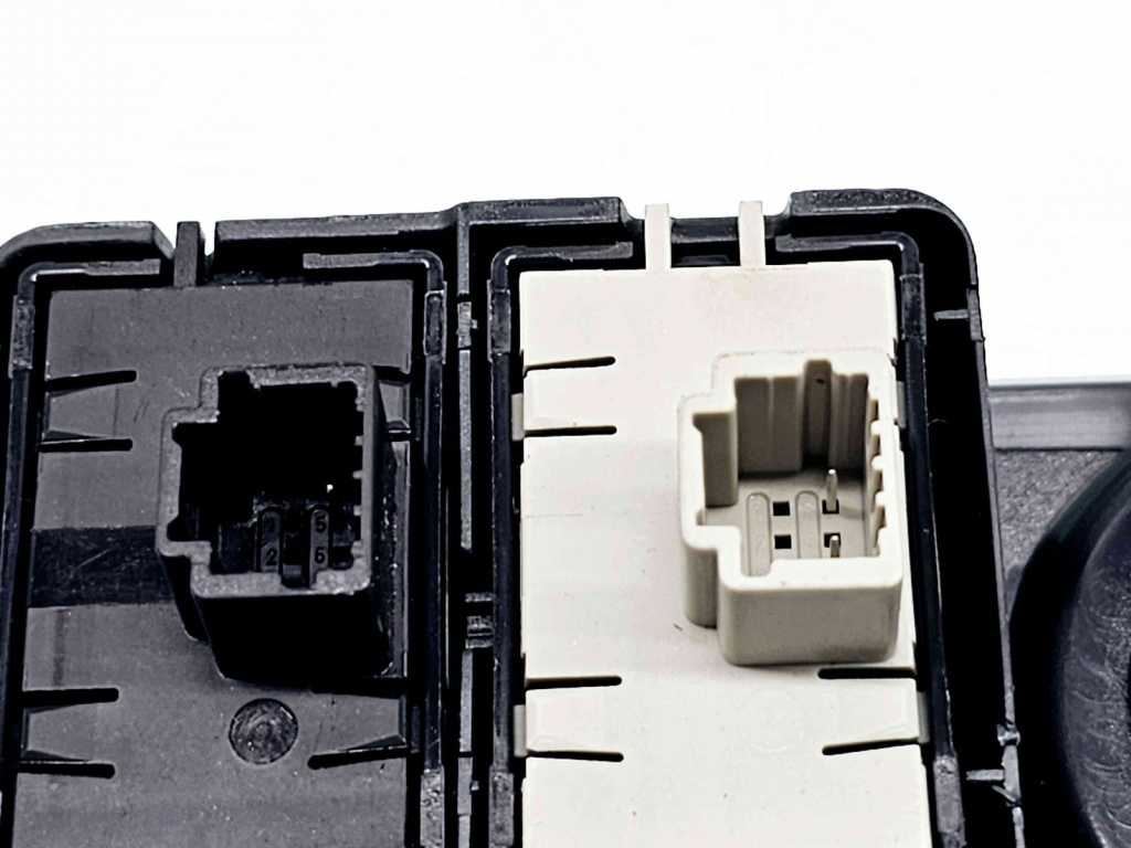 Buton reglaj oglinzi Dacia Duster 2 [Fabr 2017-2023] 255704649R
