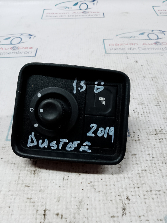 Buton reglaj oglinzi Dacia Duster 2019, 681632296R
