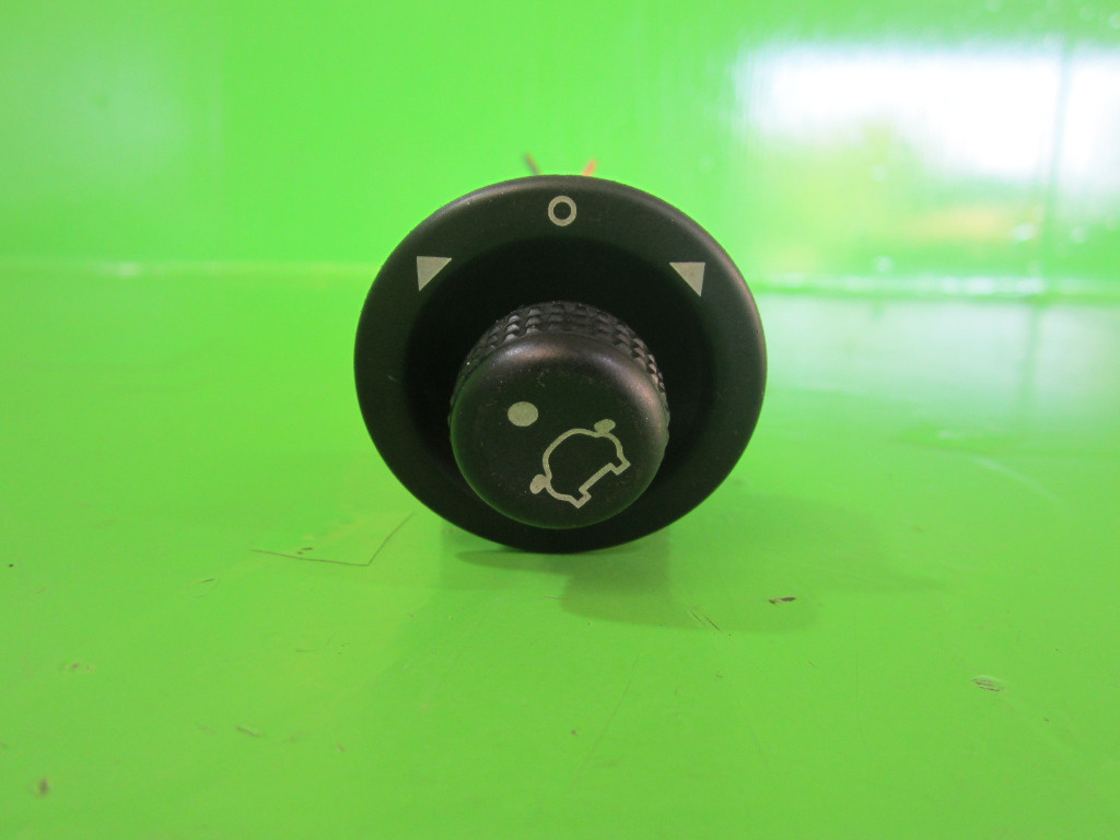 BUTON REGLAJ OGLINZI FORD FOCUS 1 FAB. 1998 - 2005 ⭐⭐⭐⭐⭐