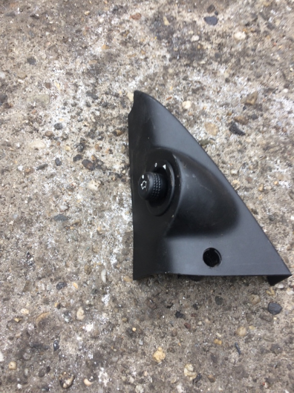 Buton reglaj oglinzi Ford Mondeo 3 [2000 - 2003] Liftback 2.0 TDDi MT (116 hp) (B5Y) D6BA